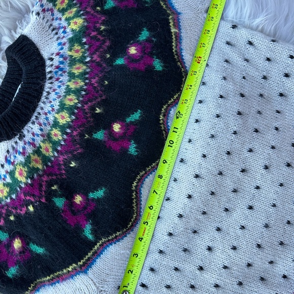 Vintage Fair Isle Nordic Sweater - Picture 8 of 10
